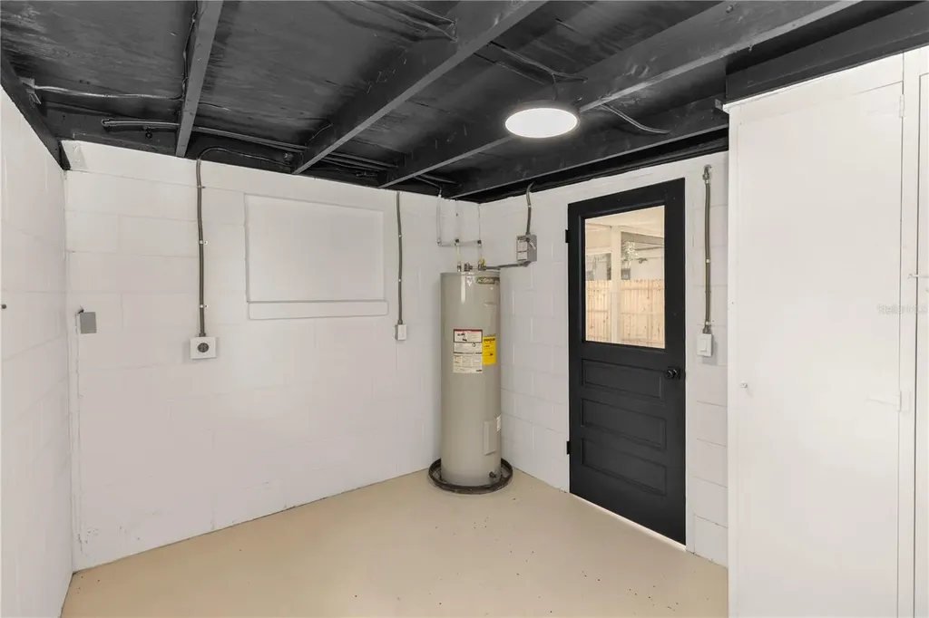 318 W Palmetto Avenue Deland FL 32720