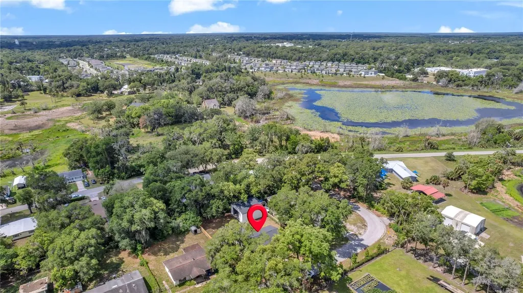 318 W Palmetto Avenue Deland FL 32720