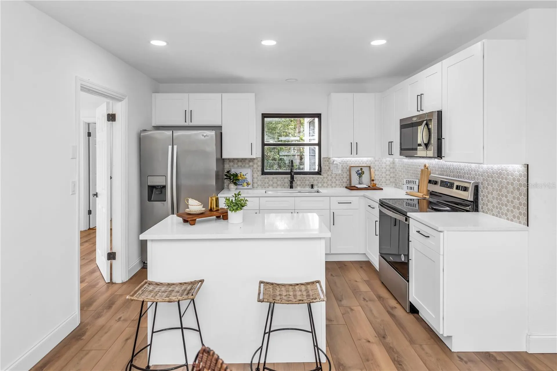 318 W Palmetto Avenue Deland FL 32720