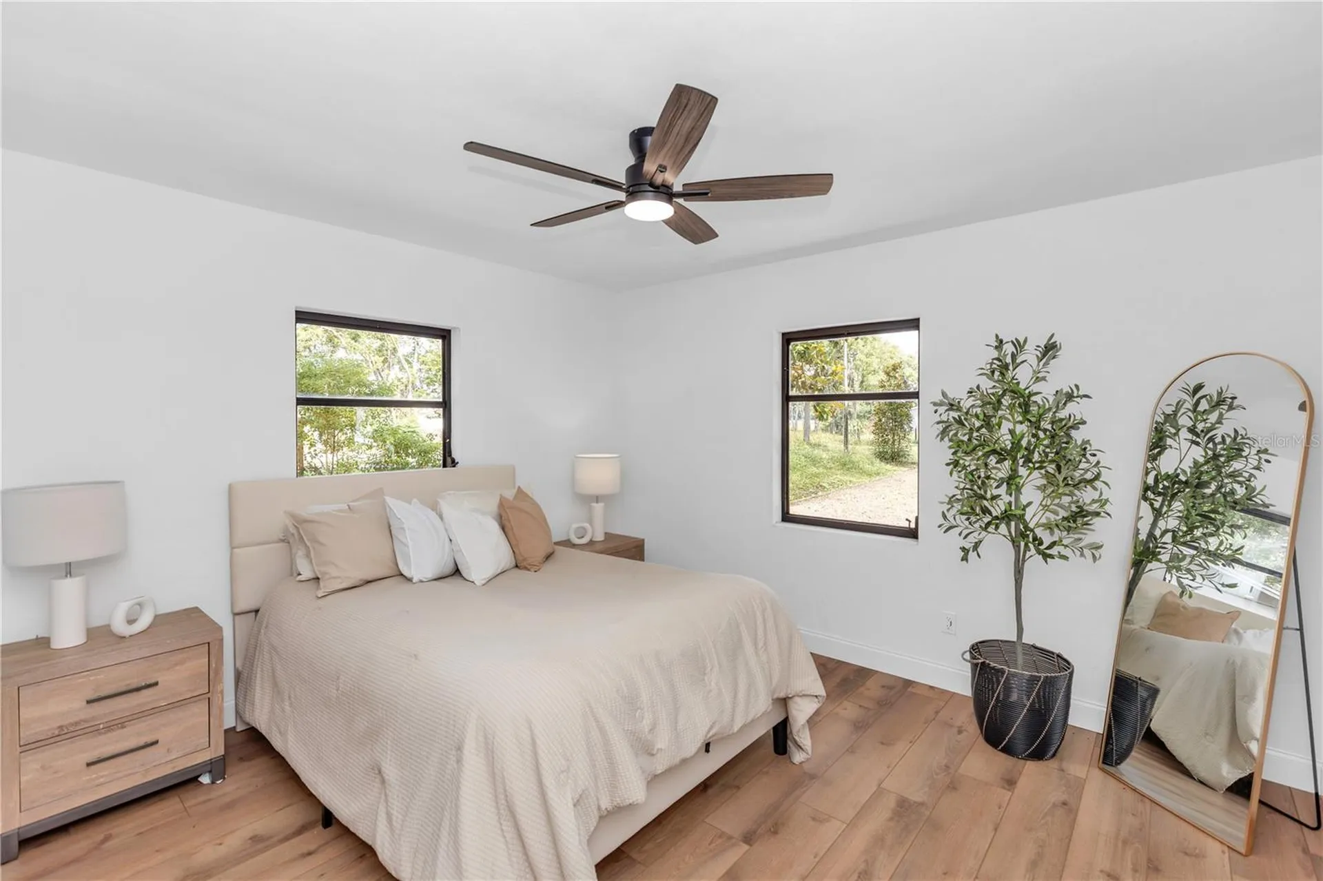 318 W Palmetto Avenue Deland FL 32720