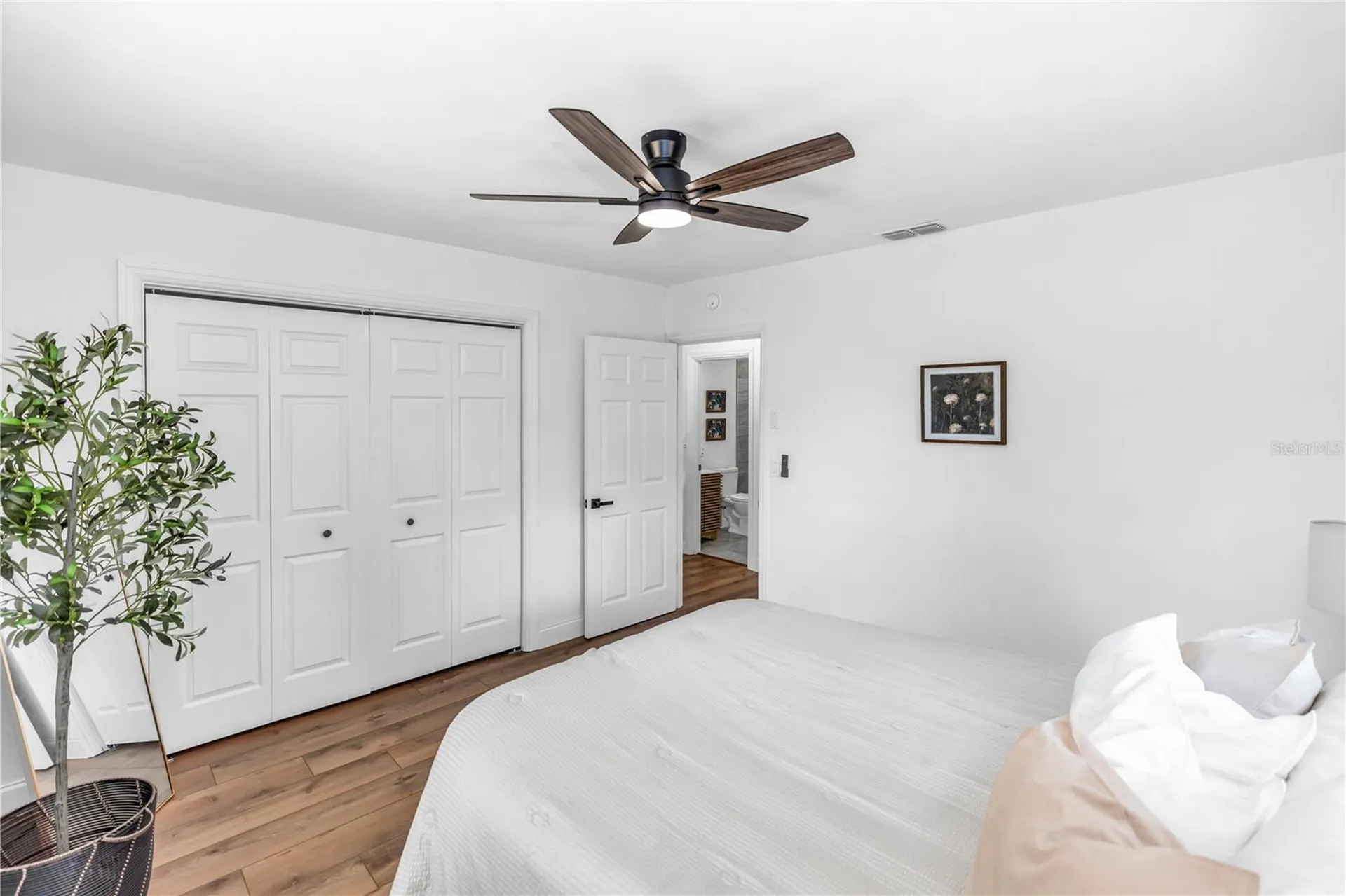318 W Palmetto Avenue Deland FL 32720