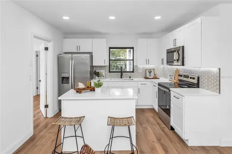 318 W Palmetto Avenue Deland FL 32720