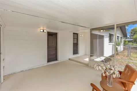 318 W Palmetto Avenue Deland FL 32720