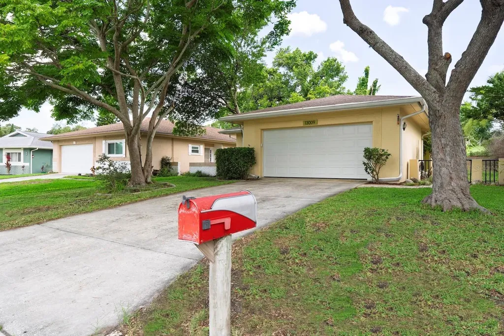 13009 Club Drive Hudson FL 34667