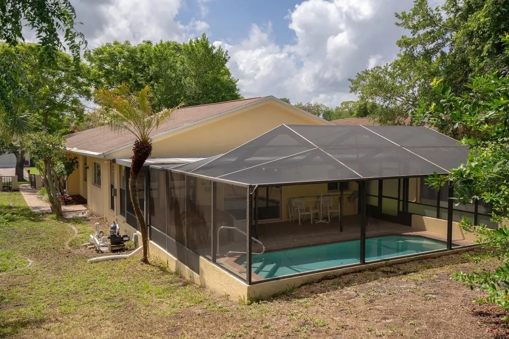 13009 Club Drive Hudson FL 34667