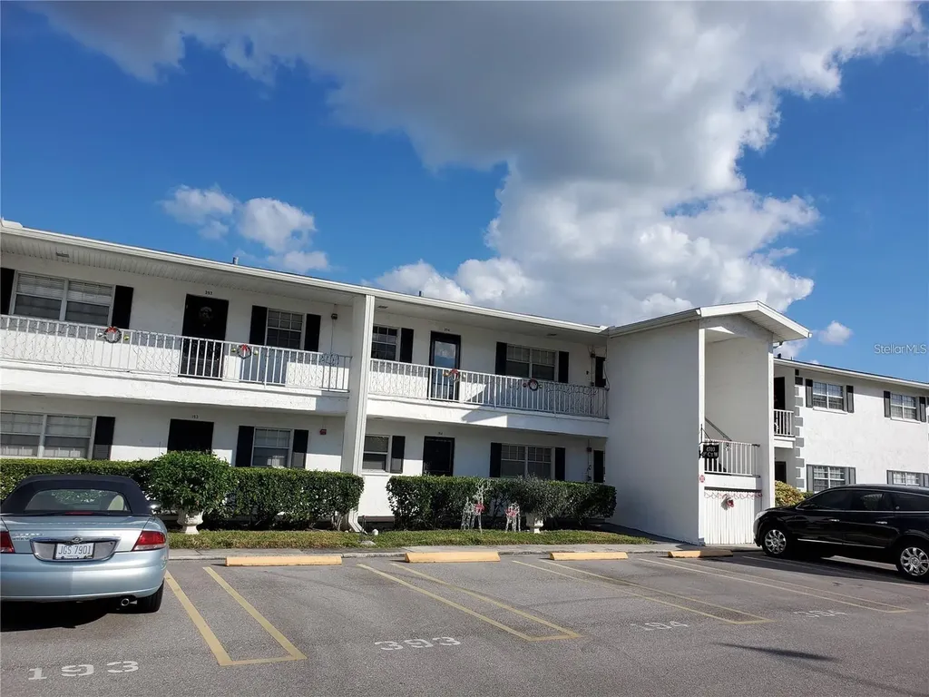 4703 1st Court W Bradenton FL 34207