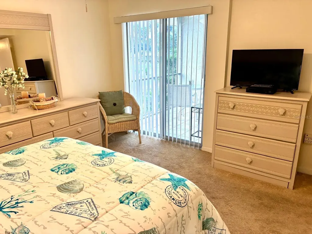 4703 1st Court W Bradenton FL 34207