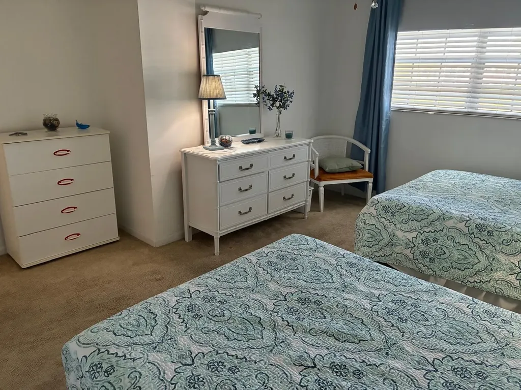4703 1st Court W Bradenton FL 34207