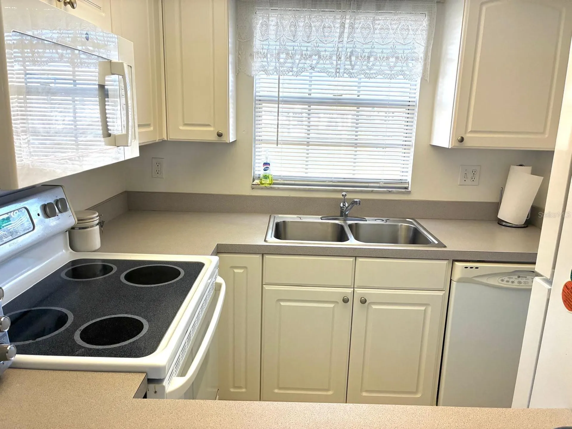 4703 1st Court W Bradenton FL 34207