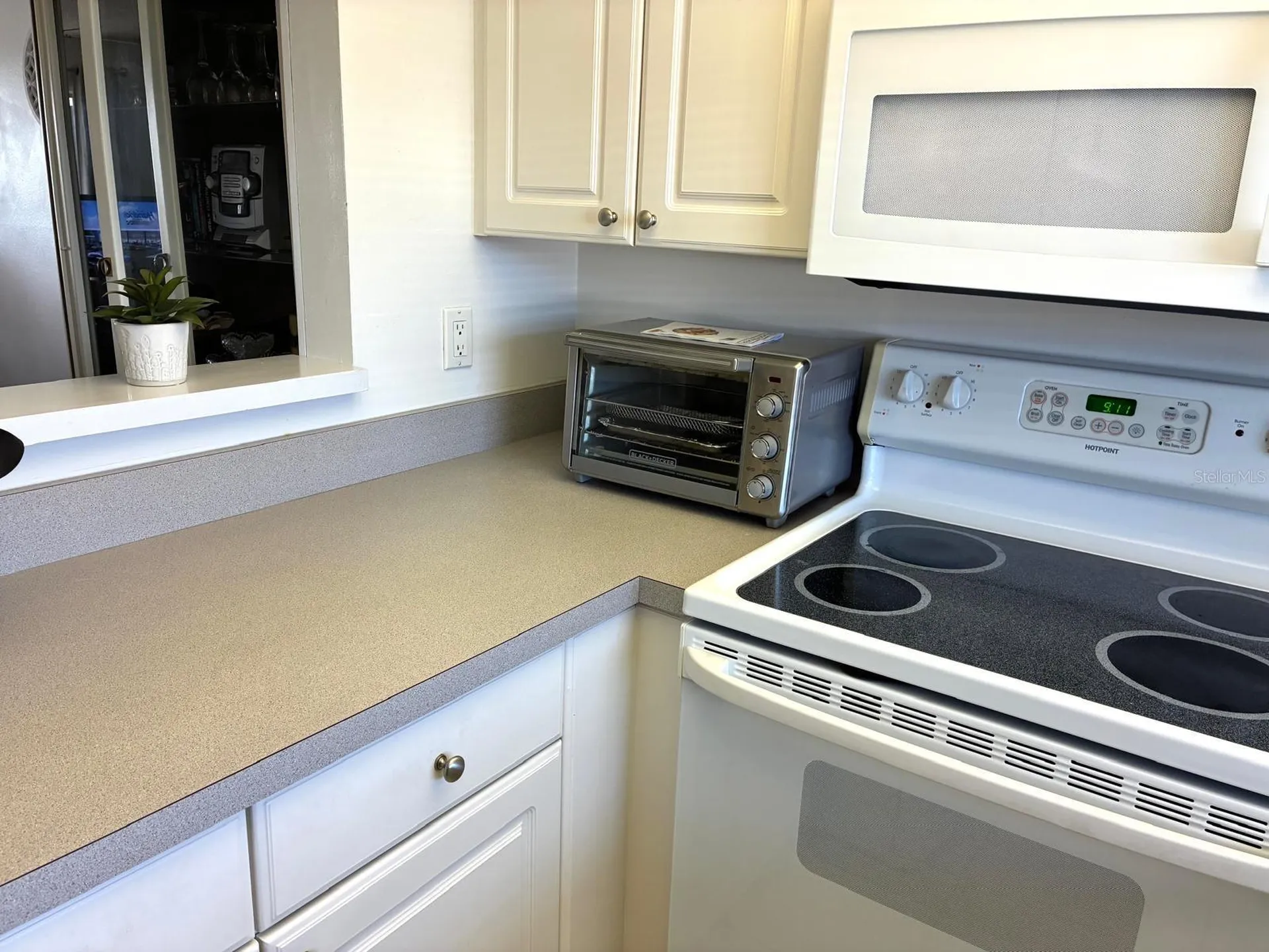4703 1st Court W Bradenton FL 34207