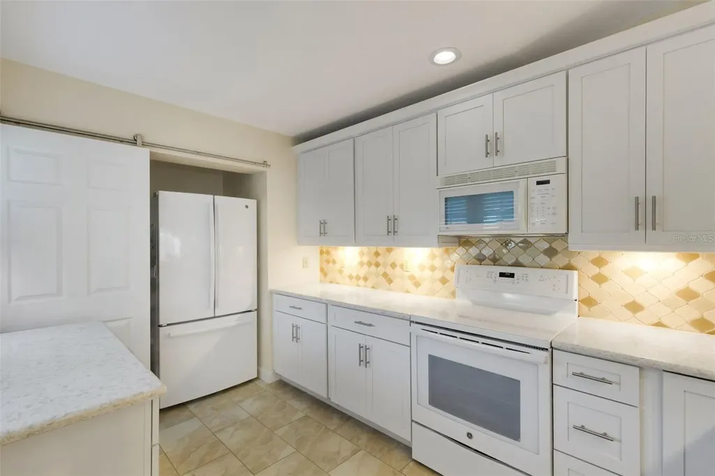1233 Spoonbill Landings Circle Bradenton FL 34209