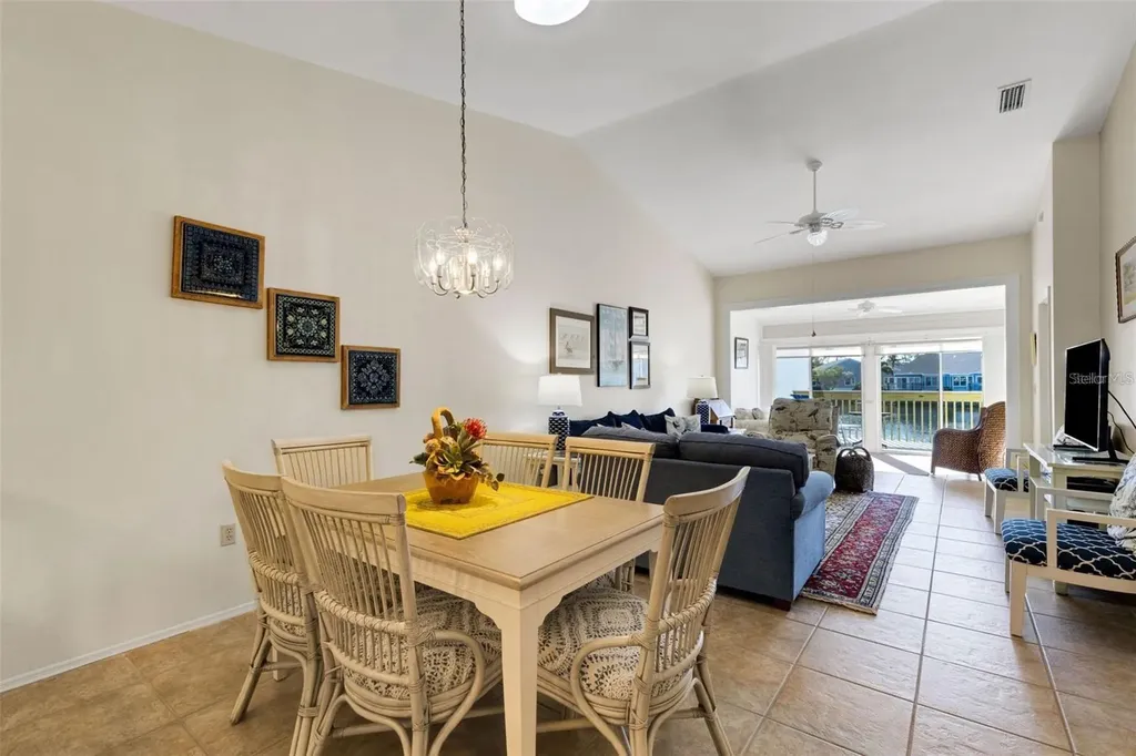 1233 Spoonbill Landings Circle Bradenton FL 34209