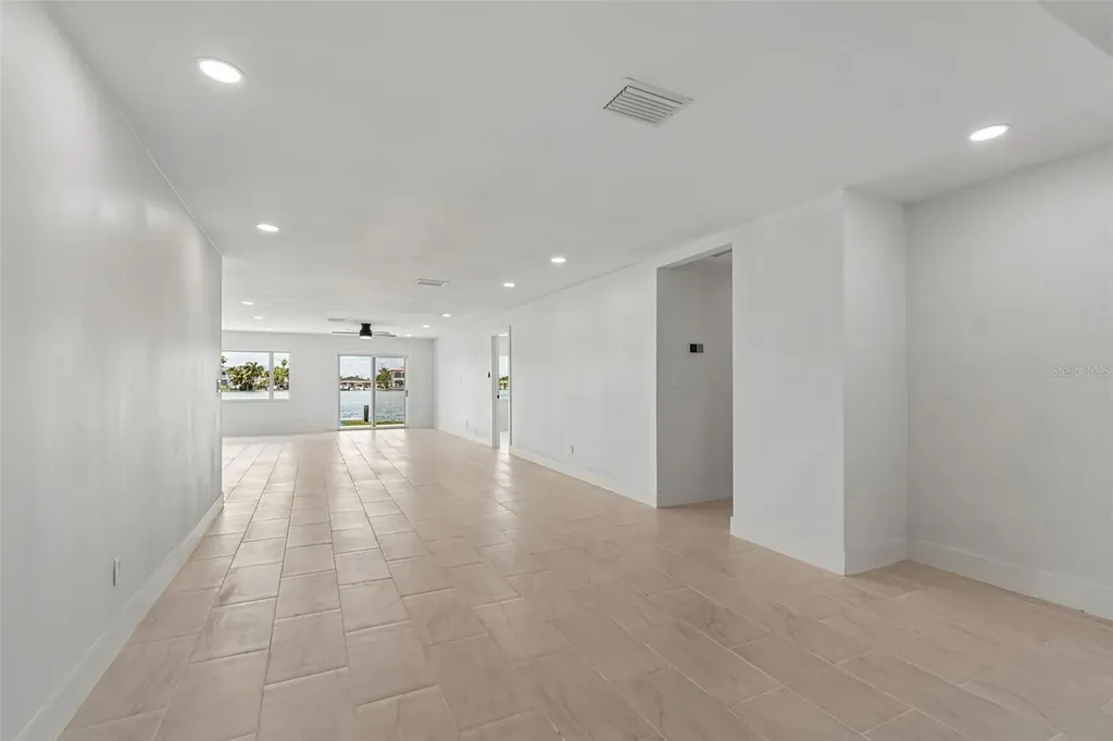 10238 Tarpon Drive Treasure Island FL 33706
