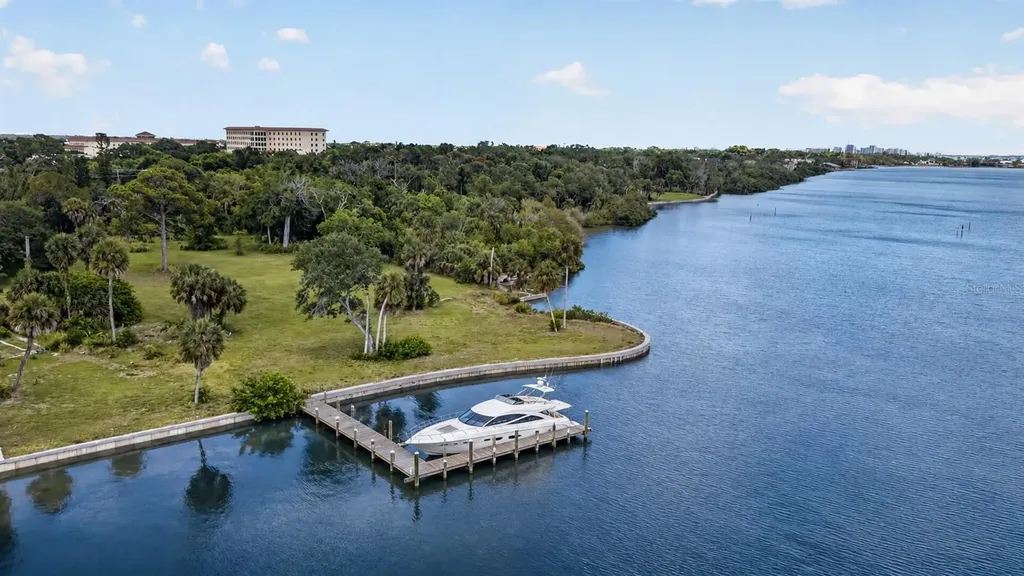 8258 Longbay Boulevard Sarasota FL 34234