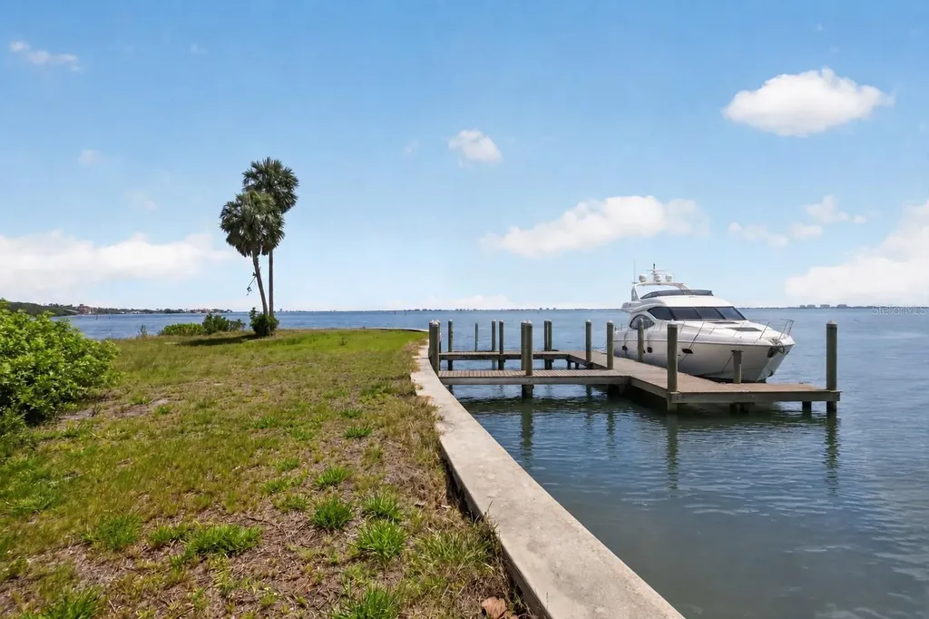 8258 Longbay Boulevard Sarasota FL 34234