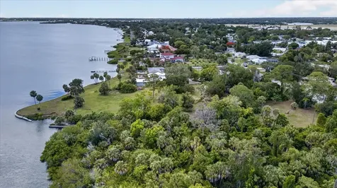 8258 Longbay Boulevard Sarasota FL 34234