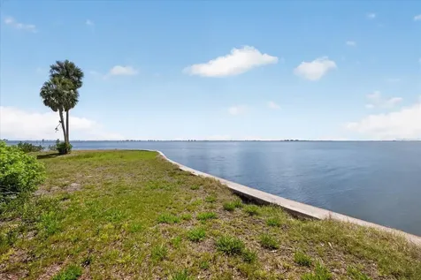 8258 Longbay Boulevard Sarasota FL 34234