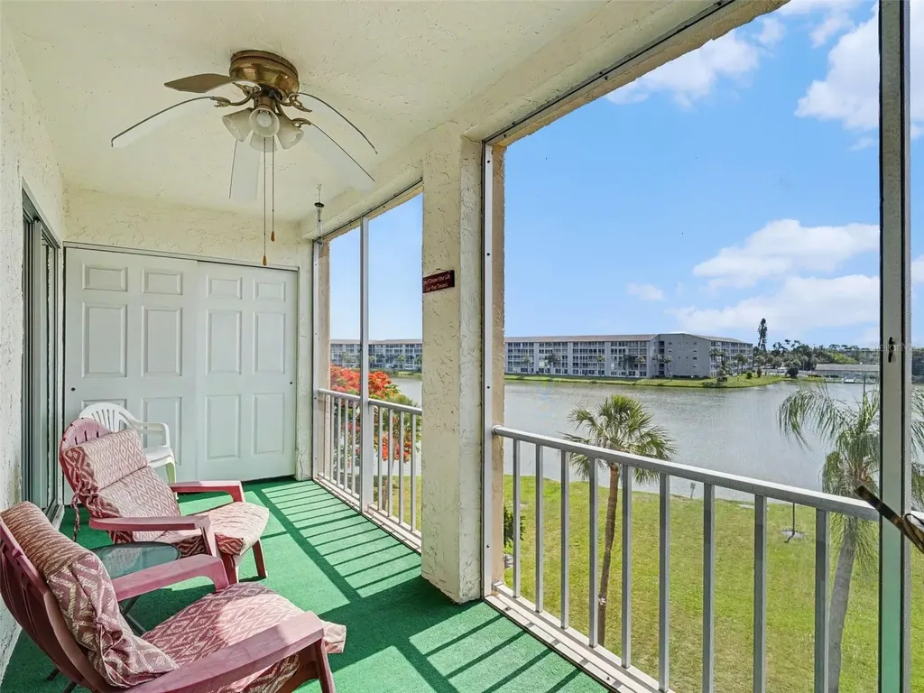 3801 Lake Bayshore Drive Bradenton FL 34205