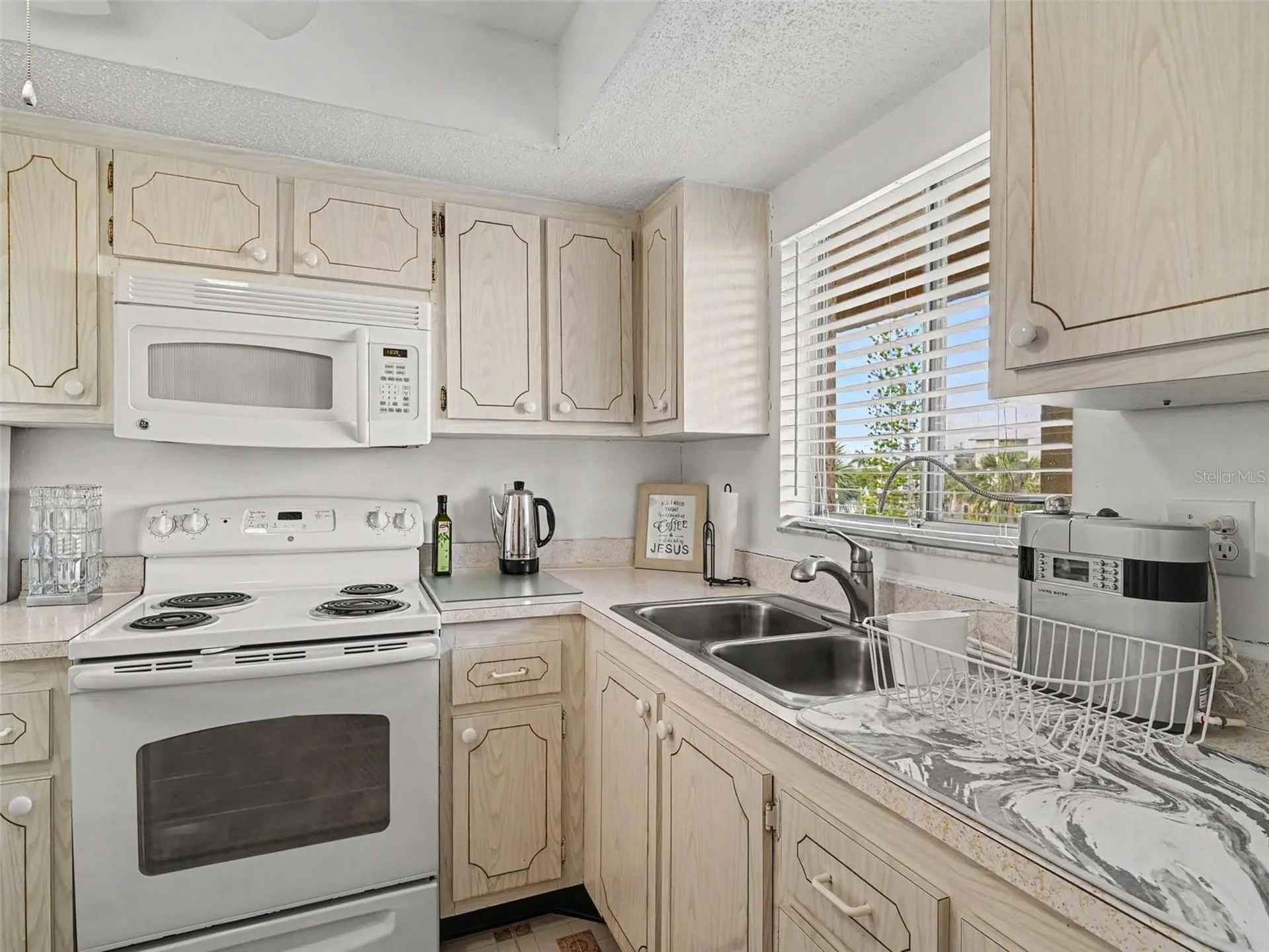 3801 Lake Bayshore Drive Bradenton FL 34205