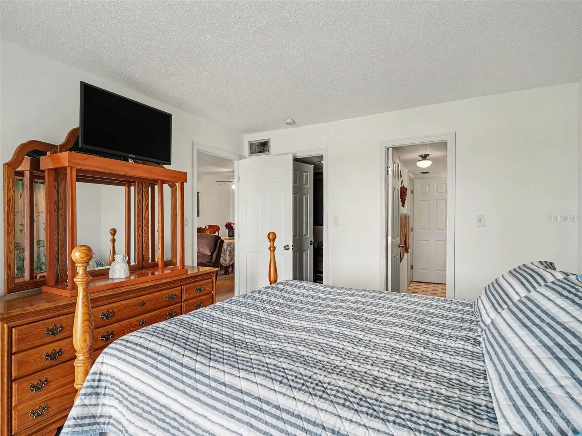 3801 Lake Bayshore Drive Bradenton FL 34205