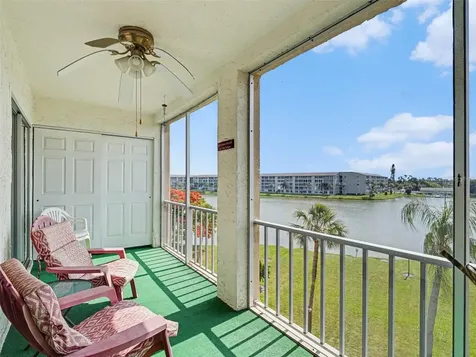 3801 Lake Bayshore Drive Bradenton FL 34205