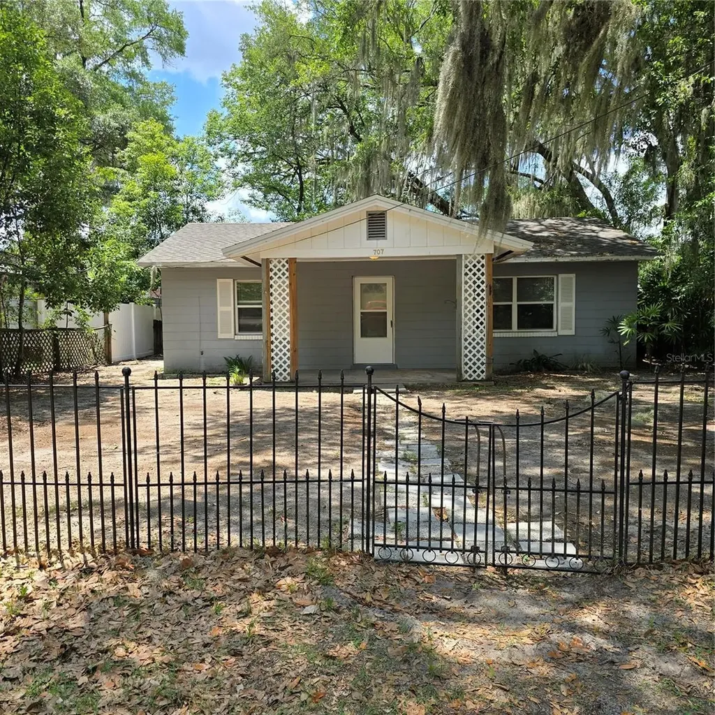 707 NW 24th Avenue Gainesville FL 32609