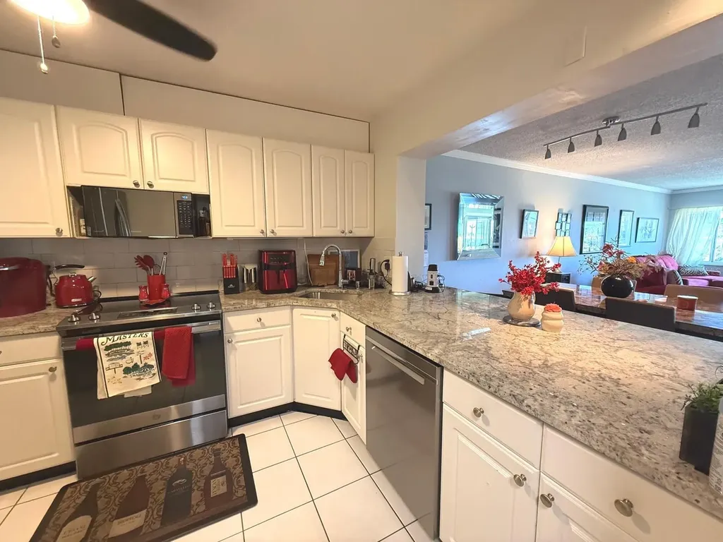 100 Bluff View Drive Belleair Bluffs FL 33770