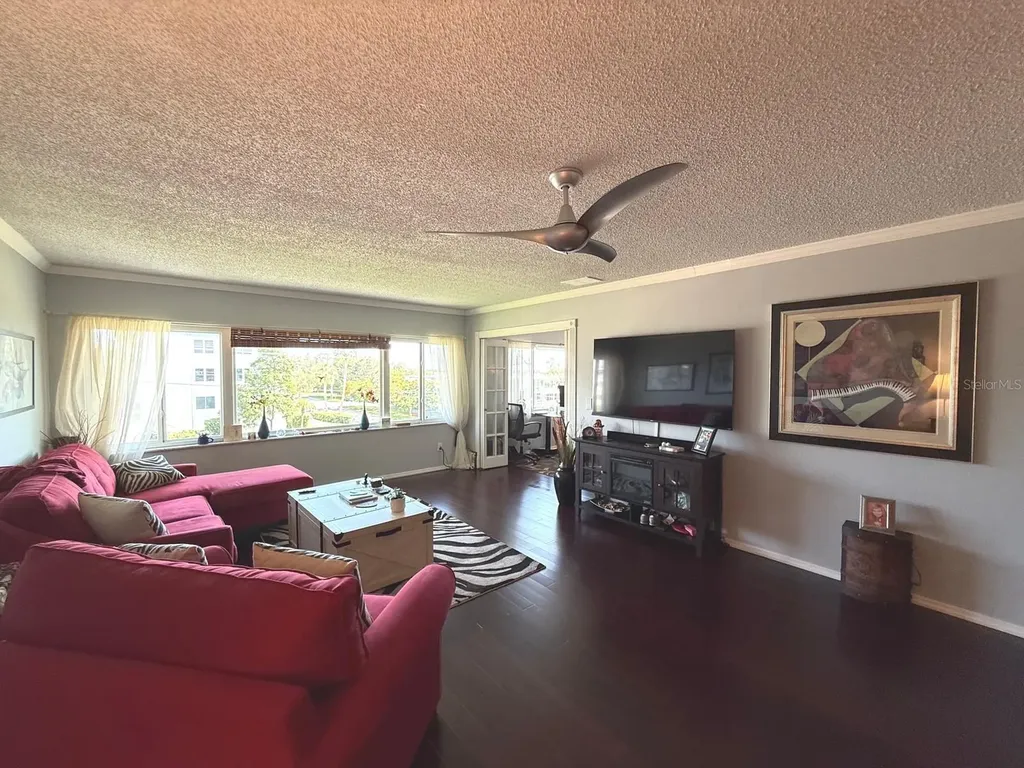 100 Bluff View Drive Belleair Bluffs FL 33770