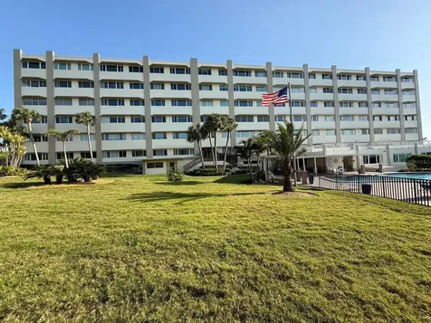 100 Bluff View Drive Belleair Bluffs FL 33770