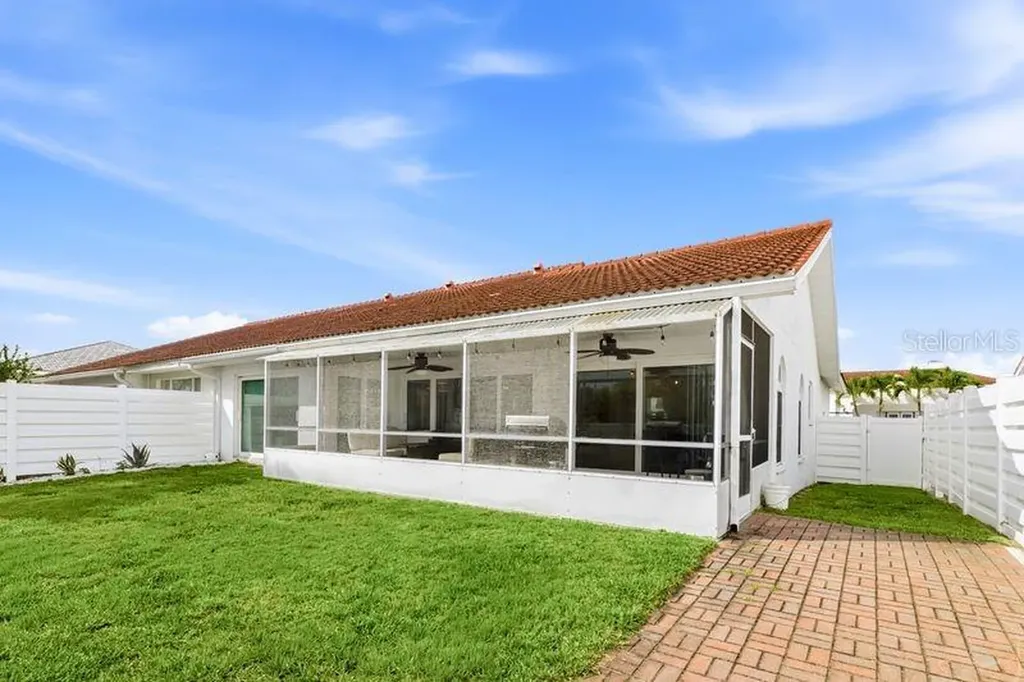 4718 61st Avenue Terrace W Bradenton FL 34210