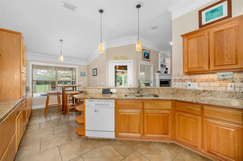 6739 SE 67th Court Trenton FL 32693