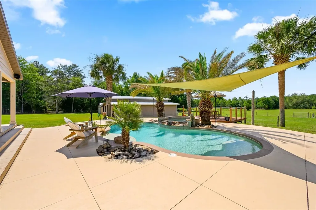 6739 SE 67th Court Trenton FL 32693