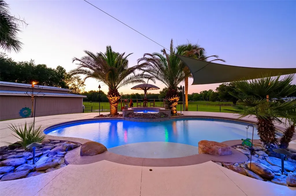 6739 SE 67th Court Trenton FL 32693