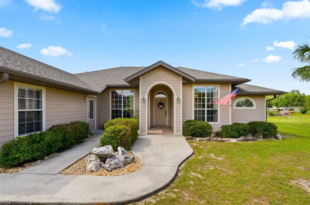 6739 SE 67th Court Trenton FL 32693