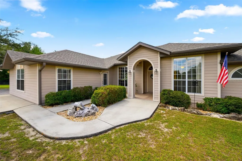 6739 SE 67th Court Trenton FL 32693