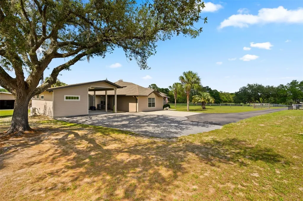 6739 SE 67th Court Trenton FL 32693