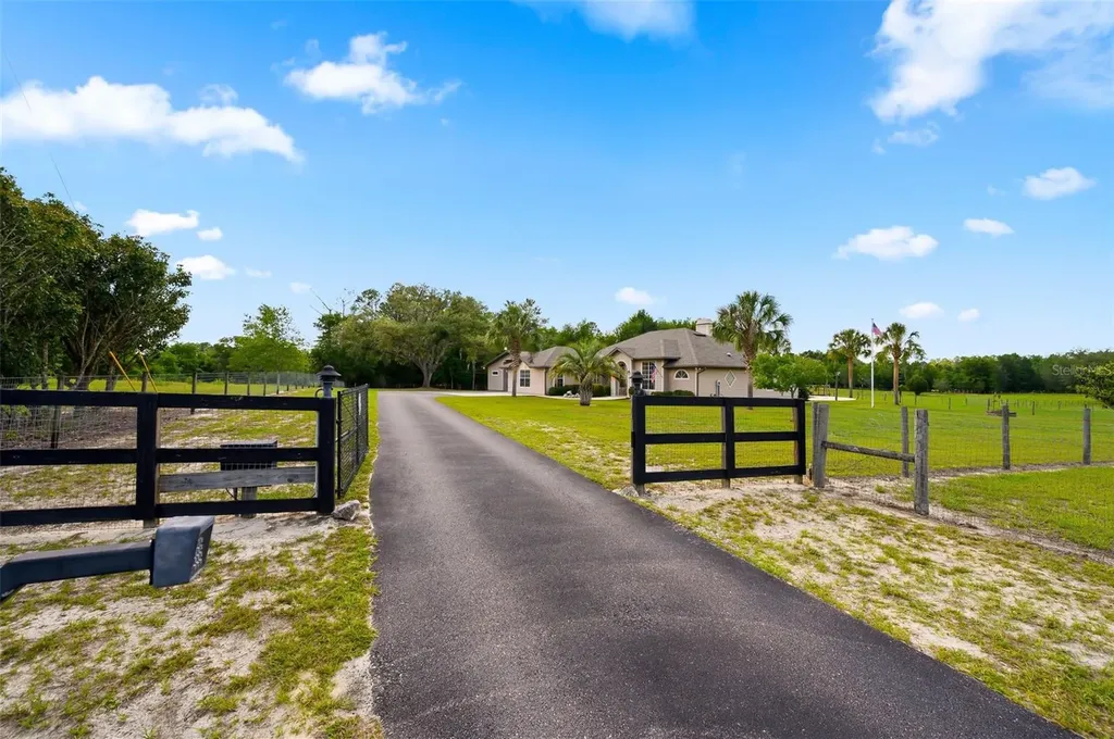 6739 SE 67th Court Trenton FL 32693