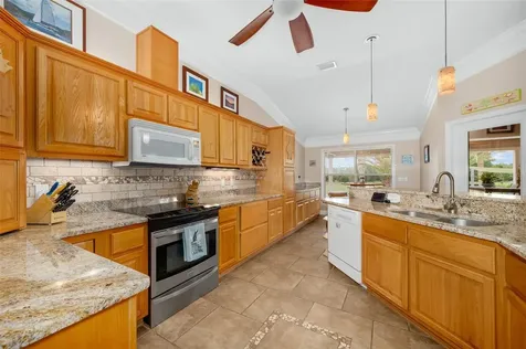 6739 SE 67th Court Trenton FL 32693