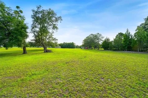 6739 SE 67th Court Trenton FL 32693