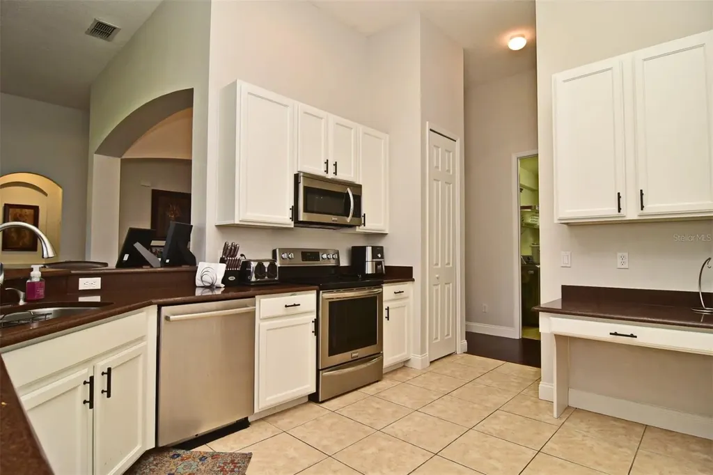 6173 Hedgesparrows Lane Sanford FL 32771