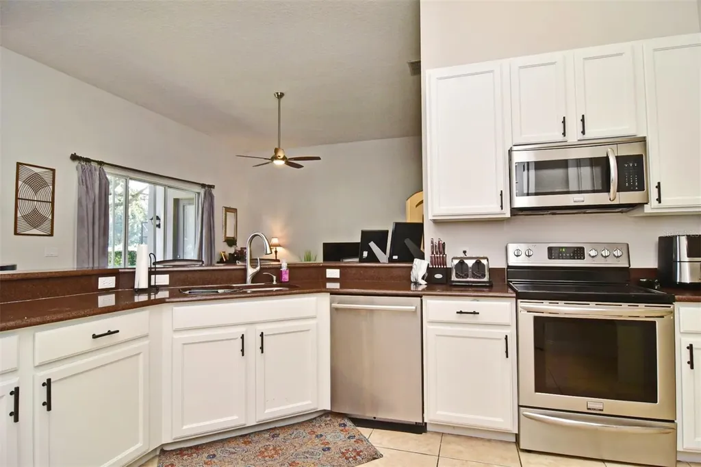 6173 Hedgesparrows Lane Sanford FL 32771
