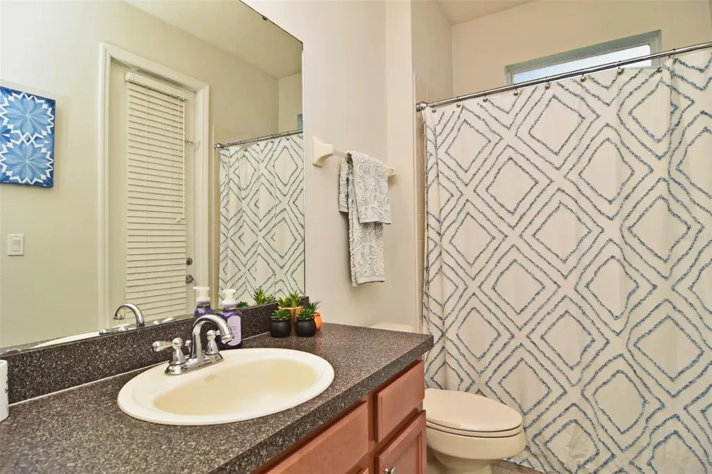 6173 Hedgesparrows Lane Sanford FL 32771