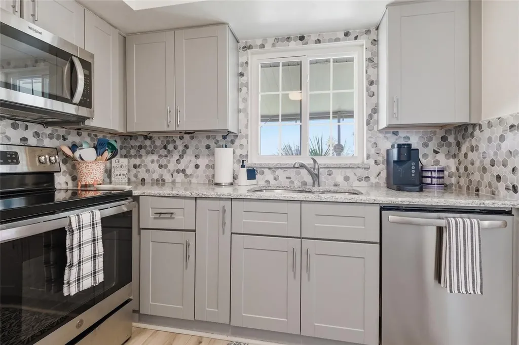 52 Annapolis Lane Rotonda West FL 33947