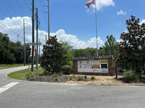 1080 Duck Box Road Umatilla FL 32784