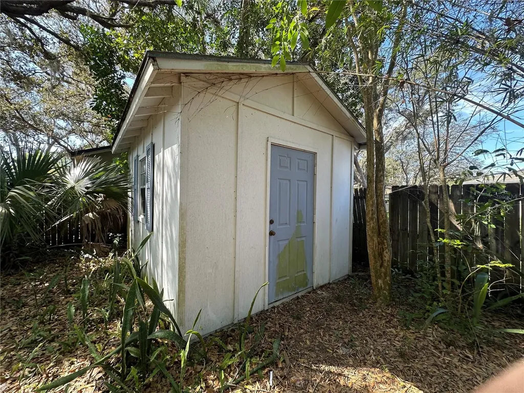 2526 Poet Lane Orlando FL 32817
