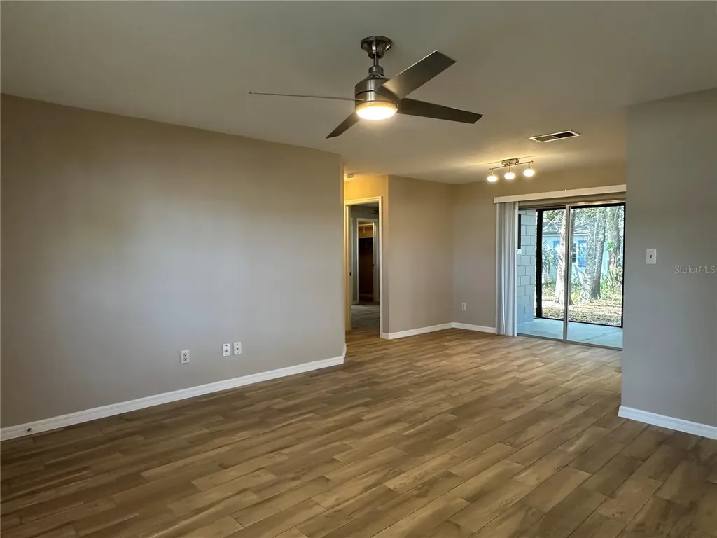 2526 Poet Lane Orlando FL 32817