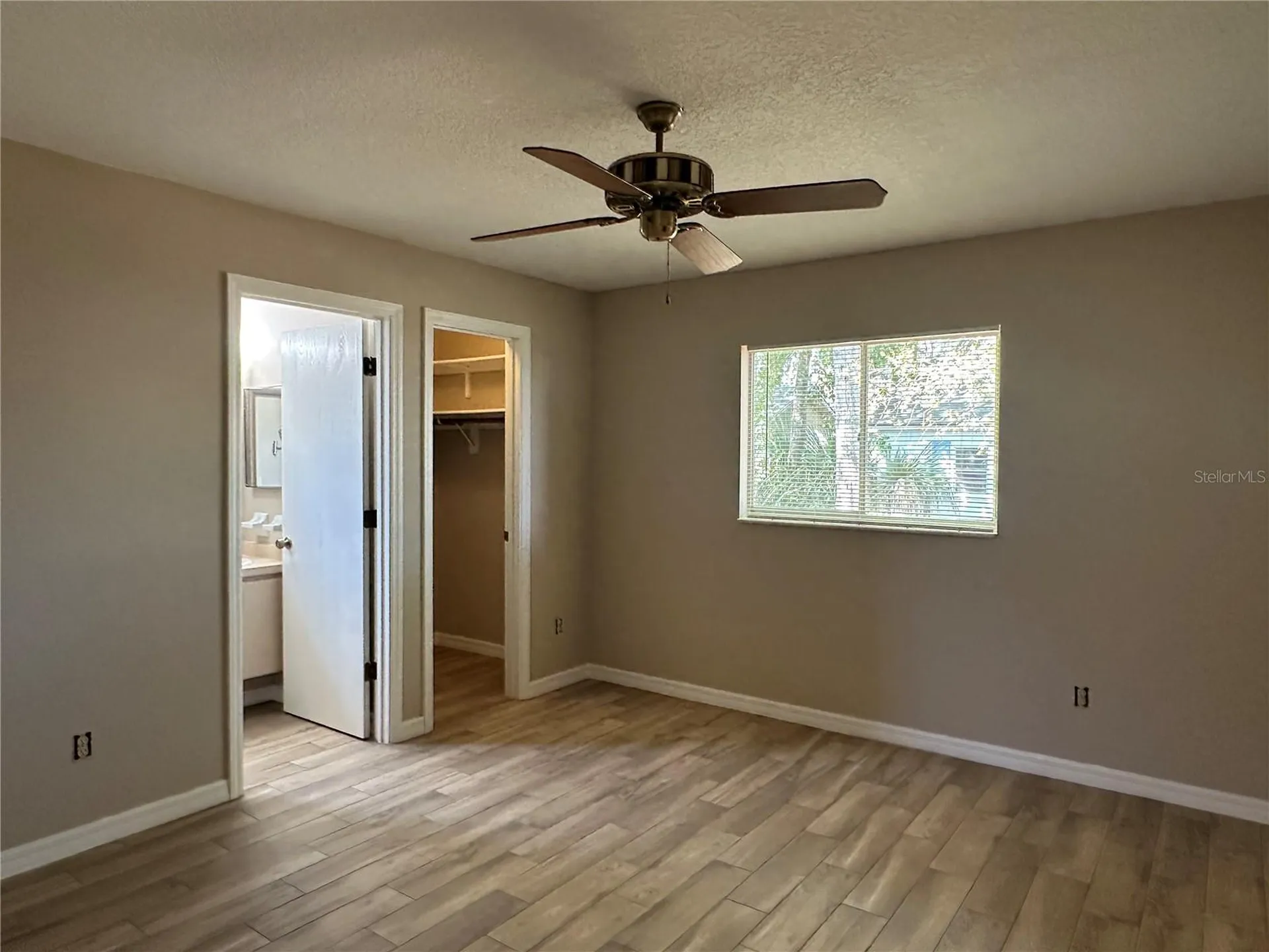 2526 Poet Lane Orlando FL 32817