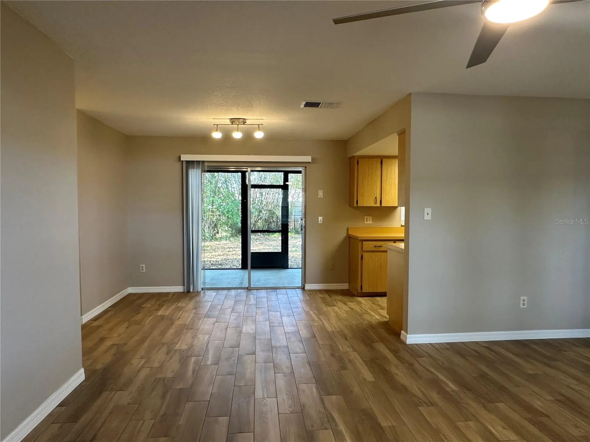 2526 Poet Lane Orlando FL 32817
