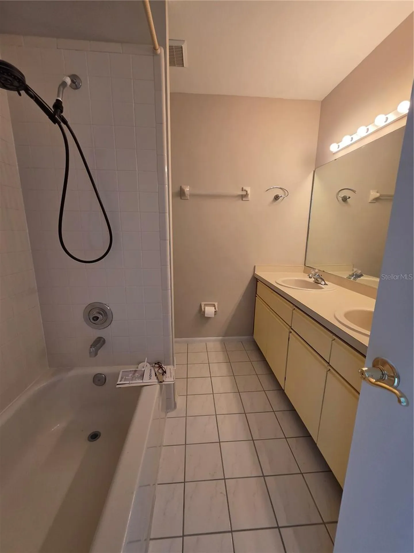 2216 Thurber Court Orlando FL 32837