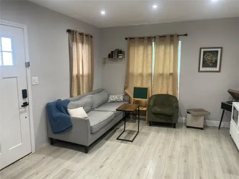 4005 N Myrtle Avenue Tampa FL 33603